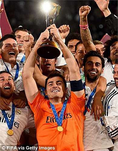 Danh hiệu vô địch thế giới các CLB là danh hiệu Casillas còn thiếu duy nhất trên cương vị đội trưởng. Anh đã hoàn tất năm 2014 bằng việc bổ sung nốt chiếc cúp này hôm thứ bảy vừa rồi