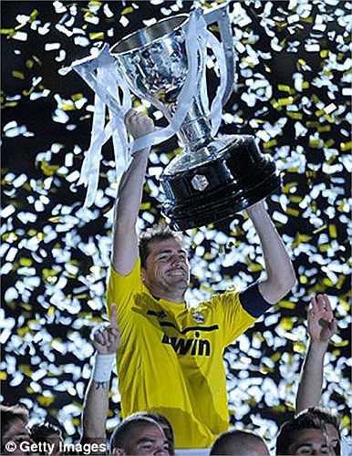 Trước đó anh từng giành chức vô địch La Liga năm 2012 cùng Real Madrid