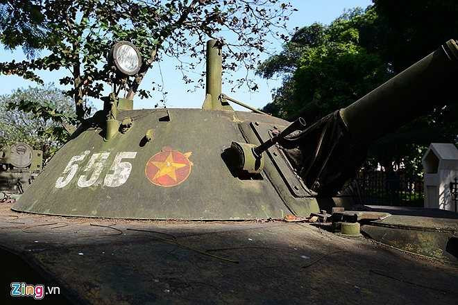 Với nhiều chiến công vang dội, xe tăng PT-76 số hiệu 555 được đưa ra miền Bắc năm 1971 tham dự triển lãm 'Chiến thắng Đường 9-Nam Lào', sau đó được đưa về trưng bày tại Bảo tàng Lịch sử Quân sự Việt Nam và là hiện vật gốc của Bảo tàng từ đó đến nay. Xe tăng 555 đang được đề nghị công nhận là Bảo vật Quốc gia. (Theo Zing)