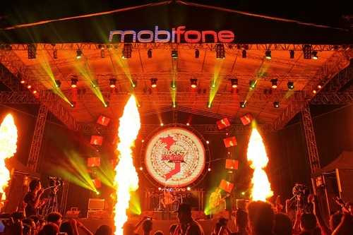 MobiFone RockStorm7 - Hơn 5000 khán giả Biên Hòa cháy cùng Hào khí đông A