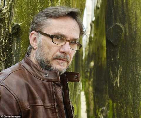 Nhà nghiên cứu Marc Dugain - người đưa ra giả thuyết về MH370