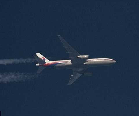 Chiếc máy bay lao xuống Ấn Độ Dương và chưa thể được tìm thấy