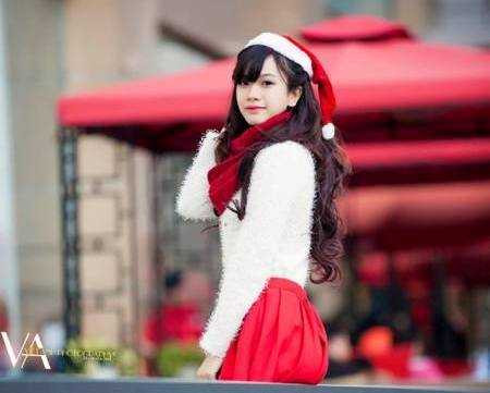 Hot girl Kiến trúc xinh ngất ngây trong bộ ảnh Giáng sinh