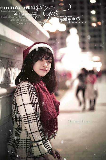 Hot girl Kiến trúc xinh ngất ngây trong bộ ảnh Giáng sinh