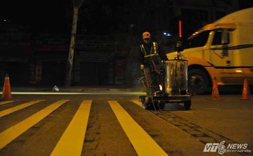 Thi công xuyên đêm tại nơi dân gửi tâm thư cho Bộ trưởng Thăng