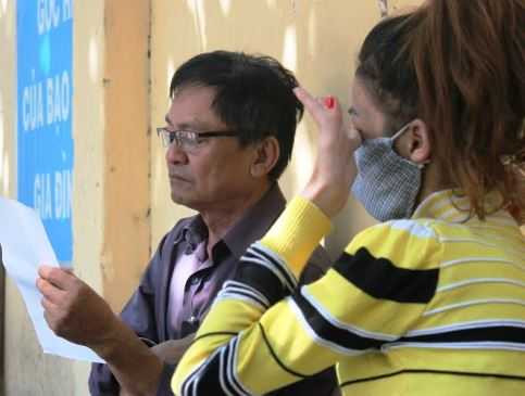 Mẹ bé trai bỏ rơi taxi bé Bo Đinh Gia Huy UBND P.1 Q.8