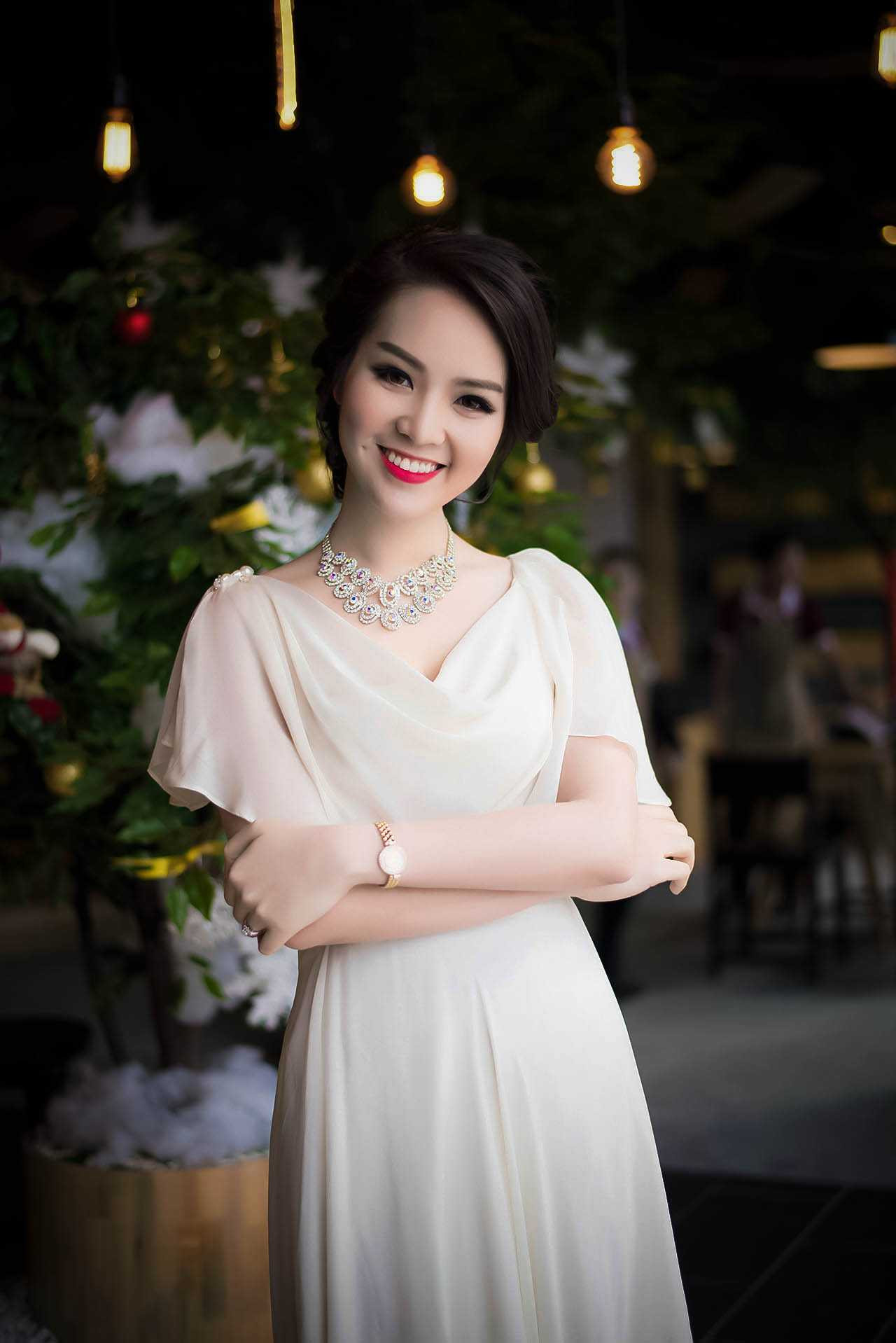 thuỵ vân