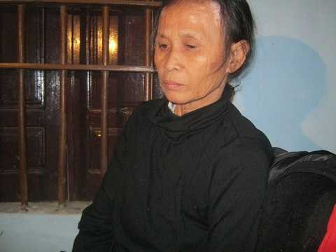 Mẹ già khóc cạn nước mắt chờ thi thể con gái nơi xứ người