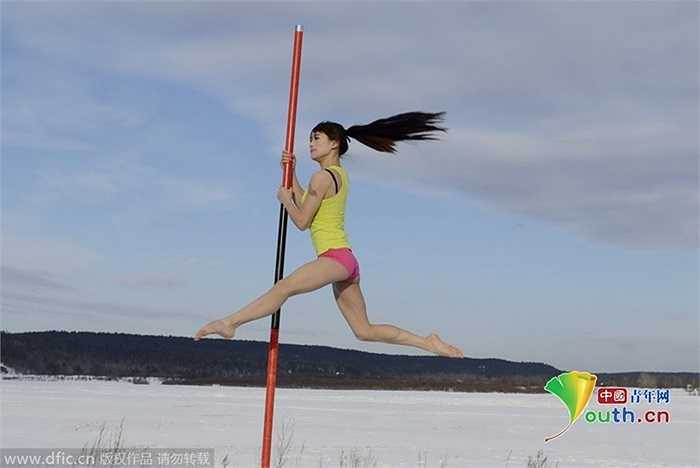 Những cô gái trong đội tuyển múa cột quốc gia Trung Quốc