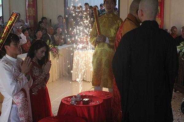 Đám cưới Công Vinh - Thuỷ Tiên 03