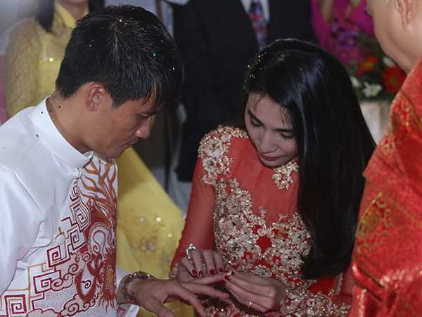 Đám cưới Công Vinh - Thuỷ Tiên 06