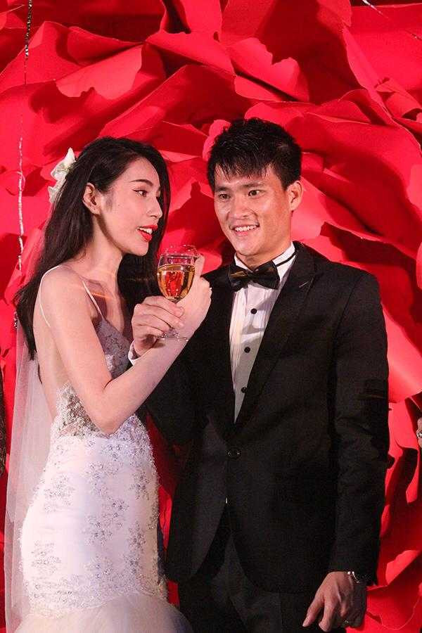 Đám cưới Công Vinh - Thuỷ Tiên 03