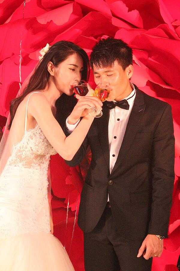 Đám cưới Công Vinh - Thuỷ Tiên 04