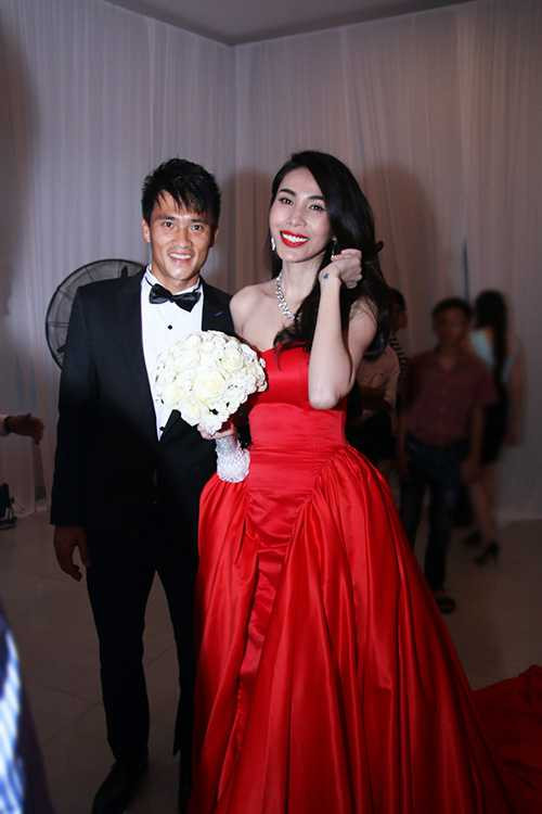 dam-cuoi-cong-vinh-thuy-tien-04