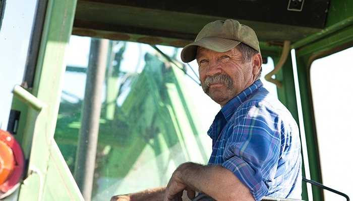 Nông dân: 9%. Việc làm thời vụ, lúc làm lúc chơi, hàng xóm láng giềng sống cạnh nhau, rượu thịt luôn sẵn sàng. Người nông dân có đủ mọi động lực để ham mê 'tiên tửu'