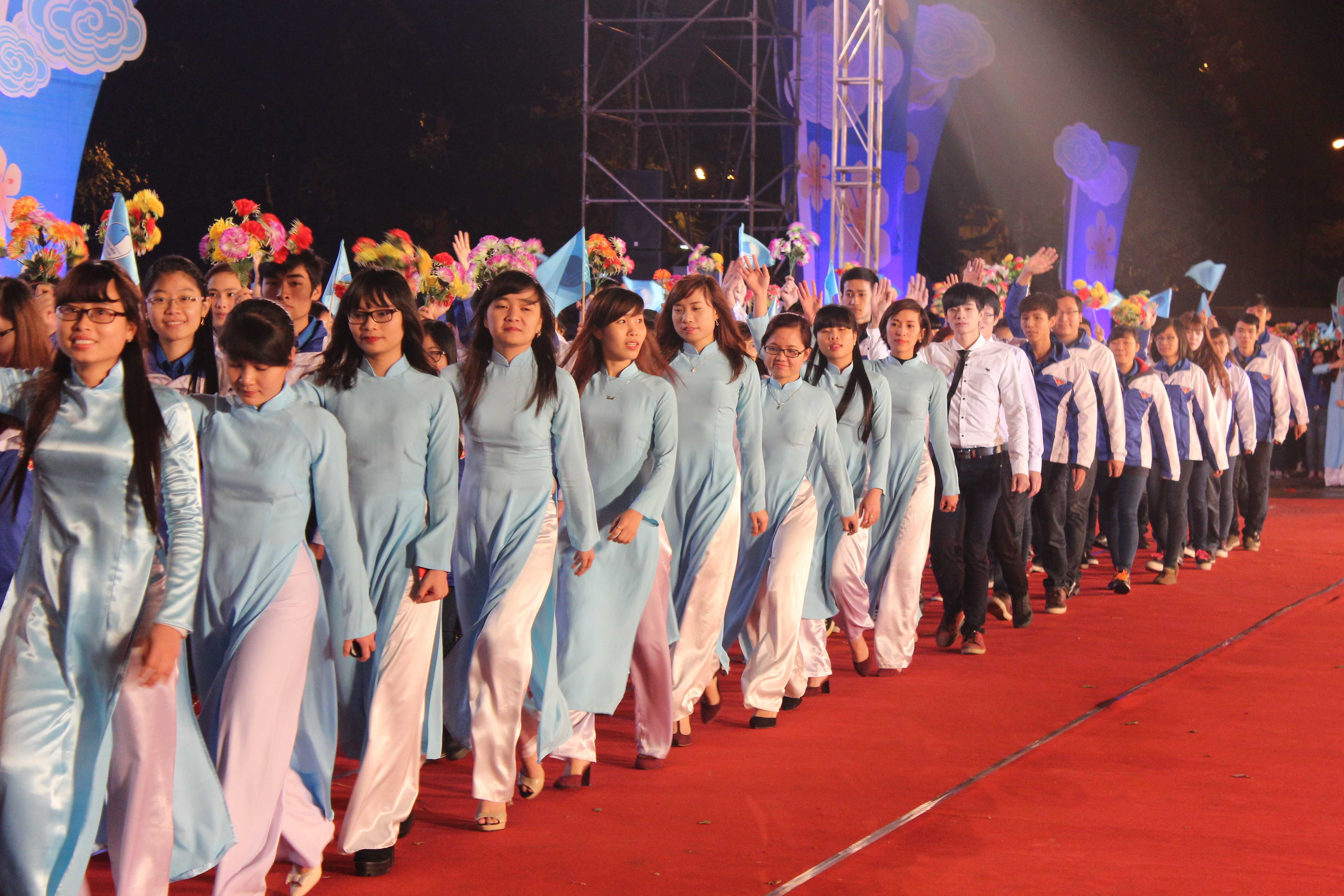 Lễ hội đừơng phố