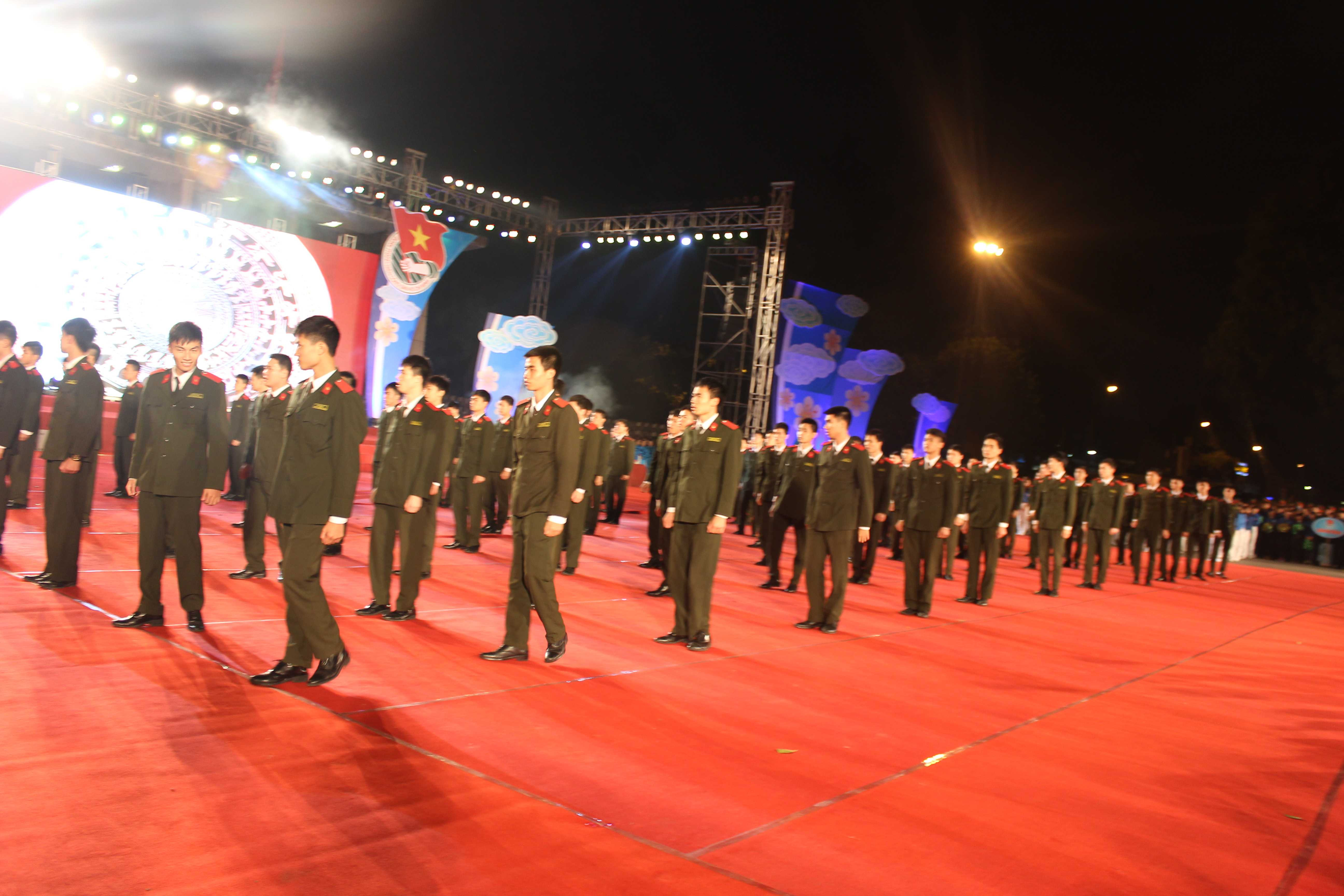 Lễ hội đừơng phố