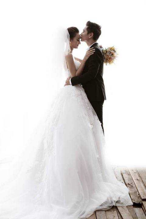 Đám cưới Lê Thuý