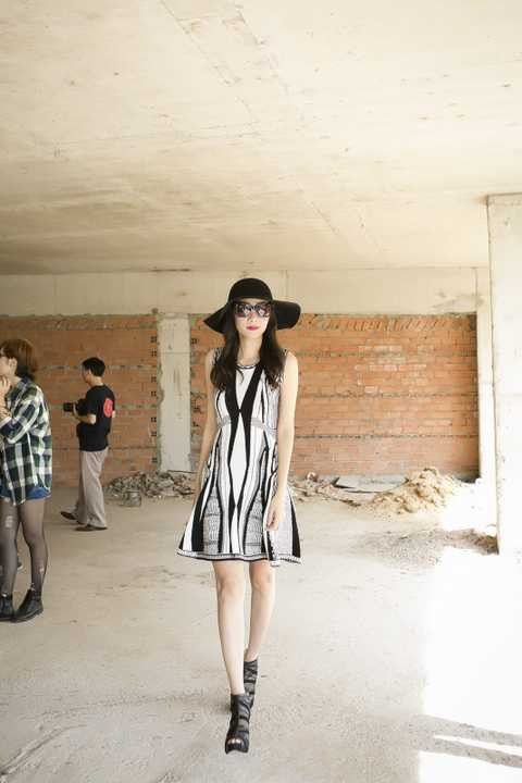 Dù bận bịu với công việc và chăm sóc gia đình nhưng Á hậu Phụ nữ qua ảnh chưa bao giờ quên chăm chút hình ảnh của bản thân, bằng chứng là mỗi lần xuất hiện, Dương Yến Ngọc luôn gây được sự chú ý và cuốn hút trước công chúng.