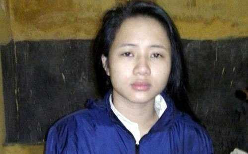 Lừa lúc đại gia tắm, 'hot girl' vơ cọc tiền bỏ trốn