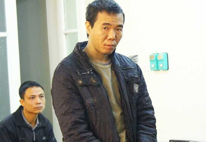 Ngáo đá cướp ôtô Mercedes, gây tai nạn liên hoàn