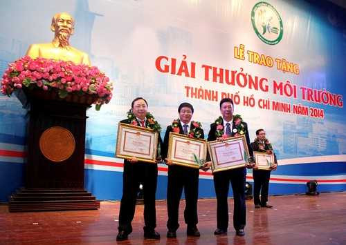 Cả 3 nhà máy của Vinamilk ở TP.HCM đều được nhận Giải thưởng môi trường của thành phố năm 2014