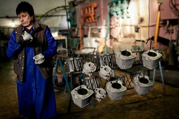 Trong khi thời Xô viết, lúc đỉnh cao họ từng lắp ráp 10.000 chiếc/năm (khoảng 27-30 xe mỗi ngày)