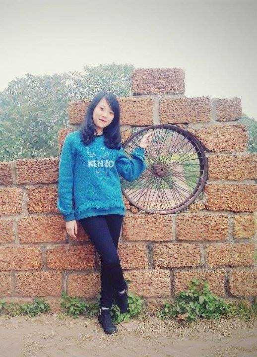 Nữ sinh tì sắc Học viện Ngân hàng 