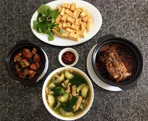 Tâm Tít cũng chia sẻ thành quả nữ công gia chánh với fan hâm mộ.