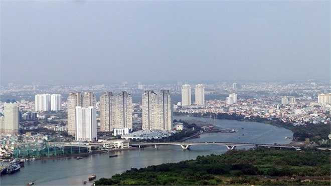 Theo Ban tổ chức, những vị trí đẹp mà người dân có thể quan sát được màn trình diễn pháo là khu vực quận 2 và quận Bình Thạnh gần cầu Thủ Thiêm; khu vực quảng trường 23/9 trước chợ Bến Thành, khu vực cầu Calmette nối quận 1 với quận 4.