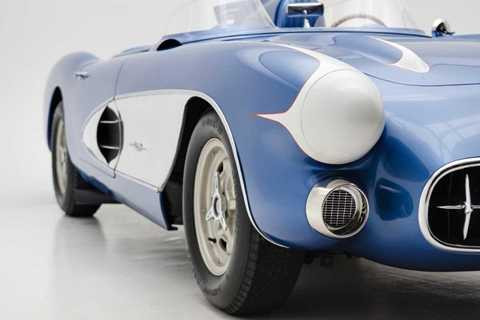 Chevrolet 'hàm cá mập' siêu hiếm đạt giá 6,8 triệu USD