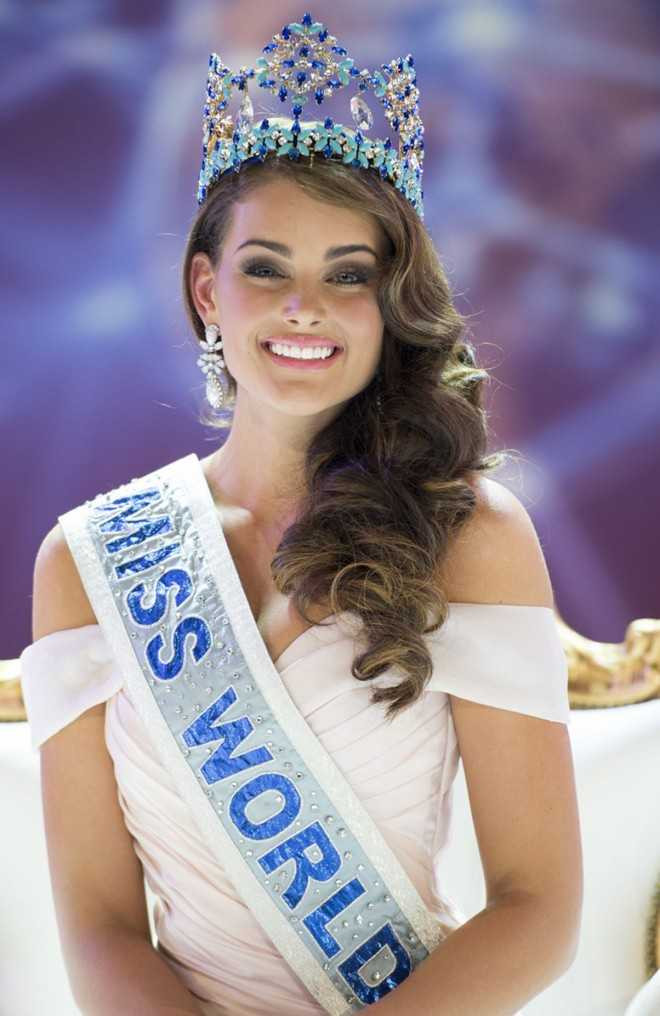 Trước khi là Hoa hậu Thế giới 2014, Rolene Strauss đã làm người mẫu từ rất lâu rồi.