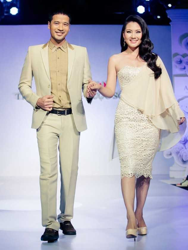 Một cuộc tình khác cũng tốn không ít giấy mực của báo giới là Ngọc Lan - Đoàn Thanh Tài. Sự việc bất đầu rộ lên khi hồi giữa tháng 9, nam diễn viên bị bắt gặp đi dự tiệc và có những cử chỉ thân mật với một cô gái lạ. Chia sẻ với báo chí, Thanh Tài cho biết anh và Ngọc Lan đã chia tay khoảng nửa tháng do không tìm được tiếng nói chung. Tuy nhiên, về phía Ngọc Lan, cô không thừa nhận việc chia tay, thậm chí còn úp mở về đám cưới với Thanh Tài vào cuối năm.