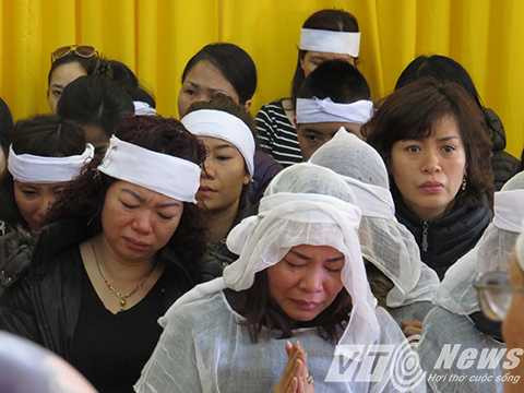 Thảm cảnh 6 người chết cháy: Đại tang thấm đẫm nước mắt