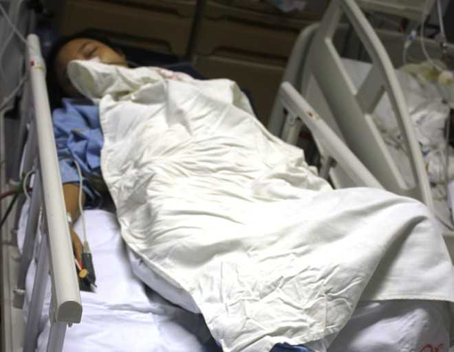 Thiếu nữ 17 tuổi vỡ bụng nghi do thuốc nổ