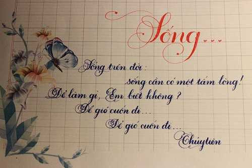 Nữ sinh Công đoàn viết chữ đẹp như in