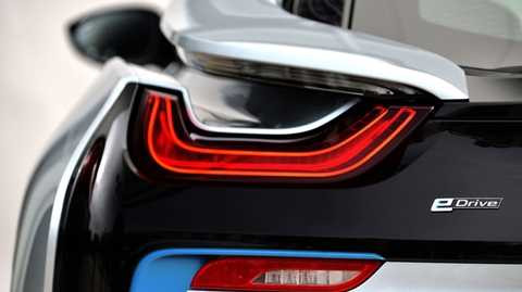 Những mẫu thiết kế đèn pha ấn tượng năm 2014