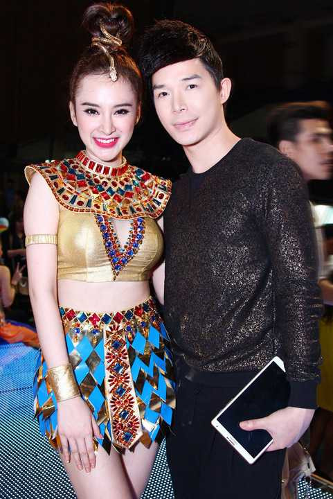 Bận rộn với lịch diễn dày đặc, tối qua Nathan Lee vẫn dành thời gian đến ủng hộ chương trình Bước nhảy hoàn vũ