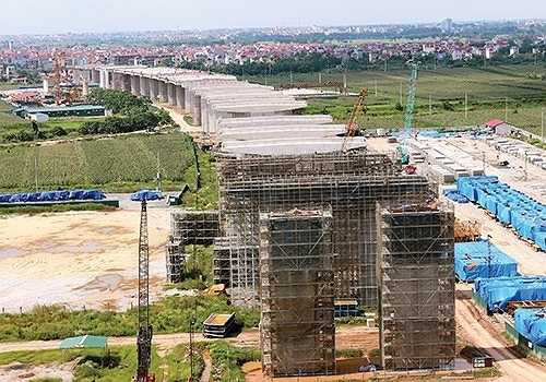 Chiều dài mỗi nhịp cầu dầm Super-T là 40m, mặt cắt ngang cầu gồm 15 dầm.