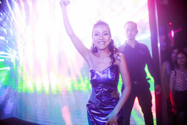 Khác với những ca sỹ khác, Thảo Trang Idol không ngại bày tỏ quan điểm về chuyện yêu người nước ngoài. Theo cô, mình chỉ hợp với trai Tây vì cô có lối sống phóng khoáng và cá tính mạnh. 