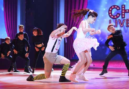 chi pu bước nhảy hoàn vũ