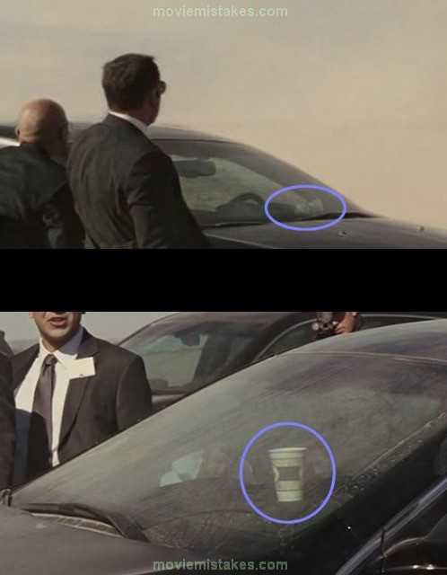 Khi Destroyer đến cùng với các đặc vụ Shield trong phim Thor (2011), chiếc cốc café bị đổ, nằm ngang trên bảng đồng hồ trong xe <a href='https://vtcnews.vn/oto-xe-may.31.0.html' >ô tô</a>, nhưng nó đã “đứng dậy” trở lại ngay sau đó.