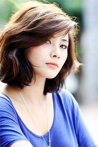 Cái tên tuy nhất trong số những diễn viên nữ tham gia series Những phóng viên vui nhộn tiếp tục theo đuổi sự nghiệp diễn xuất là Thạch Thu Huyền - người đóng vai 'quỷ sứ' Kiều Như. 