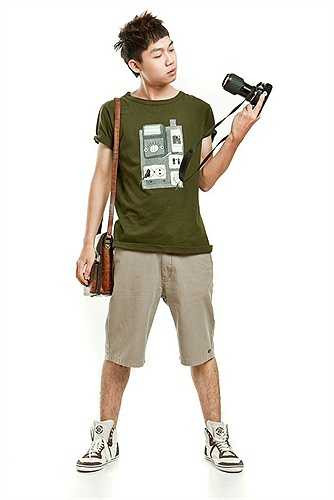 Anh chàng phóng viên ảnh Bùi Linh với biệt danh 'Bờ Lờ' do Duy Quang thủ vai cũng là nhân vật được yêu mến trong sitcom đình đám. Sau khi chia tay Những phóng viên vui nhộn, Duy Quang dành phần lớn thời gian vào việc học tập.