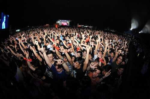 MobiFone RockStorm7 gần 10.000 khán giả Cần Thơ cháy hết mình