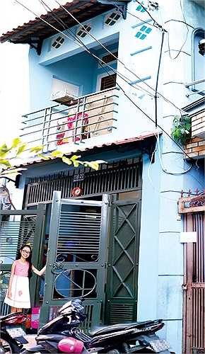 Sau khi tham gia The Voice Kids, cuộc sống của Phương Mỹ Chi đã có nhiều thay đổi. Cô bé đã có thể phụ giúp bố mẹ mua căn nhà mới.