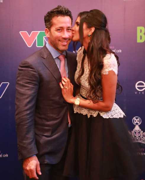 ivian sarcos hôn phu