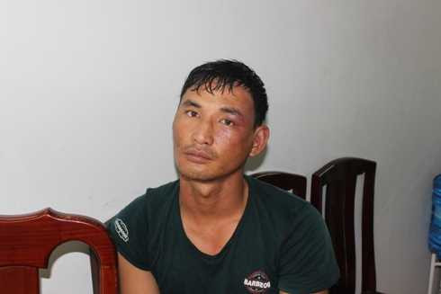 Cướp giữa đường, hai đối tượng có lệnh truy nã bị người dân bắt giữ