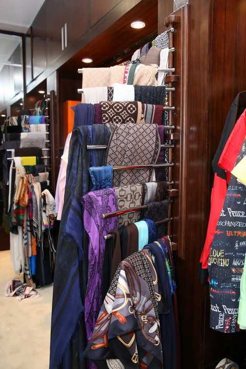 Đây là số tiền anh quyên góp được từ các mạnh thường quân, trong đó Mr Đàm có trích một phần từ giải thưởng Pops Awards 2014 - Nghệ sỹ thu được quảng cáo nhiều nhất để hỗ trợ em. 