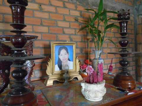  Bàn thờ nạn nhân Nguyễn Thị Ánh Hồng. Ảnh: Phan Cường
